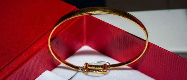 Joaillerie : tout ce qu'il faut savoir sur le bracelet Jonc